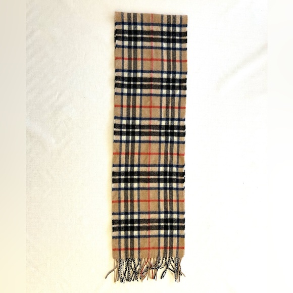 Lochcarron of Scotland Women’s Lambswool Scarf - Picture 11 of 13